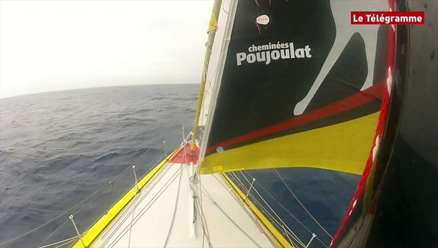 Barcelona World Race. Changement de quart à bord de Cheminées Poujoulat
