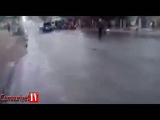 Otobüs durağına top mermisi: 13 ölü