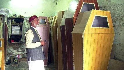 ازدهار انشطة بائعي النعوش في باكستان
