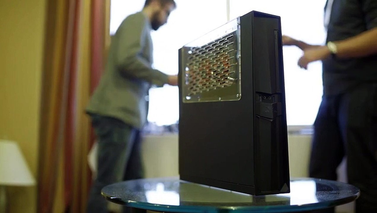 Silverstone RVZ02 Awesome Gaming Case   Perfect Hackintosh Mini-ITX Cases