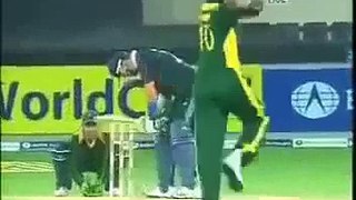 KEVIN PIETERSON vs SHAHID AFRIDI FUNNY INCIDENT In Cricket