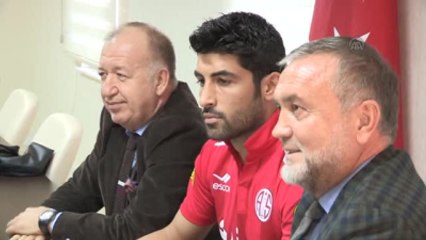 Antalyaspor, Ahmet Aras'ı Transfer Etti