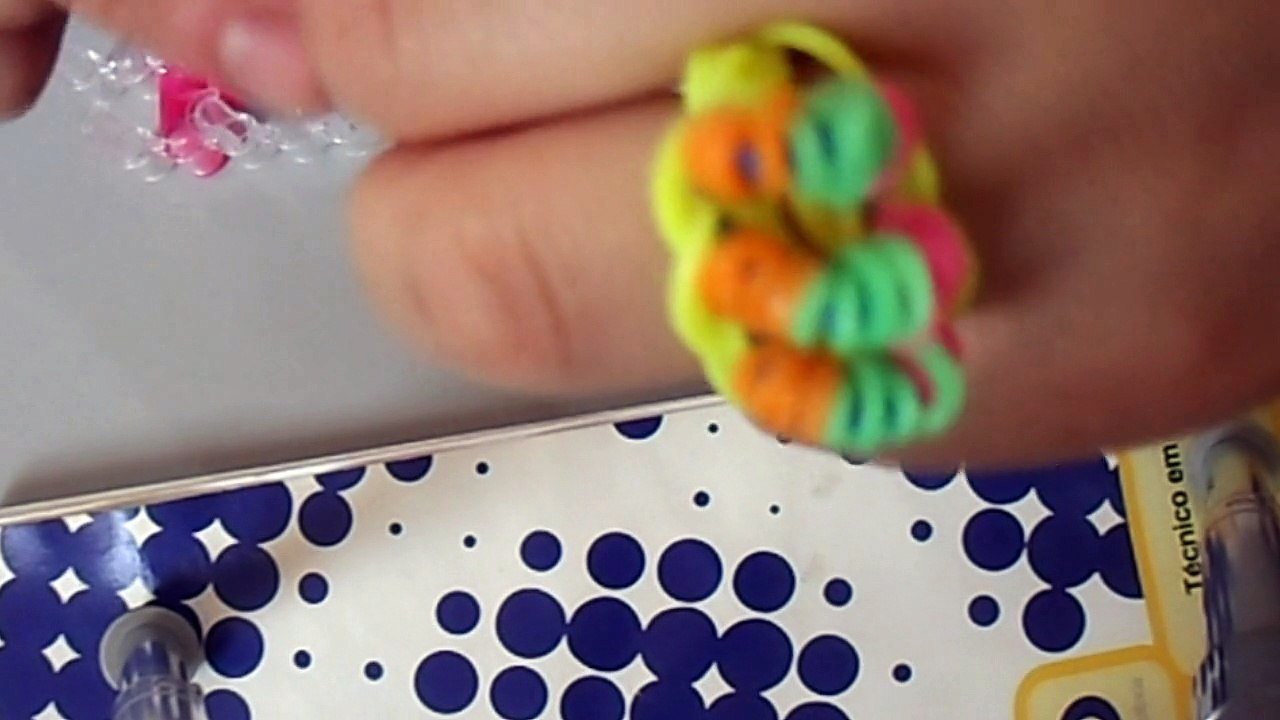 ♥  Como fazer Anel de elástico com Garfo / Agulha Rainbow Loom  (sem tear) ♥
