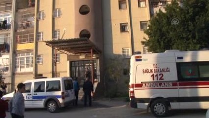 Anne Hasta Bebeğiyle Evde Mahsur Kaldı