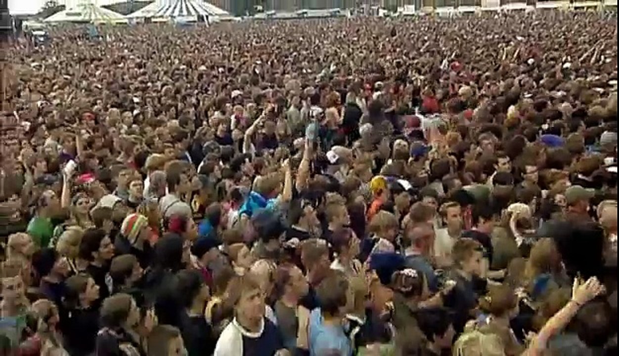 The Distillers Reading 3 Live Songs HQ