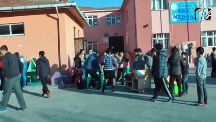 TÜRKALİ'DE ÖĞRENCİLERDEN KÖPEK YUVASI