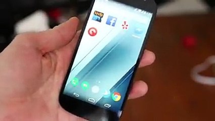 We review the YotaPhone 2