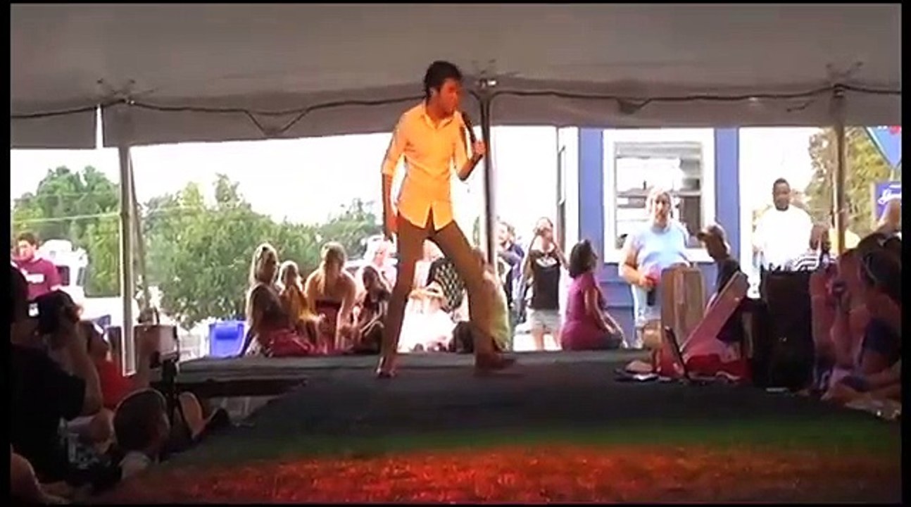 Kavan Hashemian sings My Babe at Elvis Week 2011 video