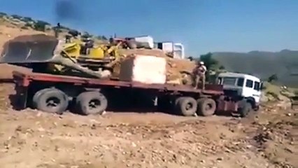 Tıra Mermer Yüklerken Gerçekleşen Akıl Almaz Kaza