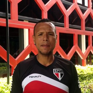 A zoeira não pode parar! Jogadores do São Paulo homenageiam Rogério Ceni