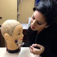 Beautiful Sunny Leone Doing Makeup