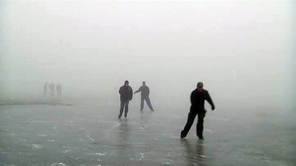 Schaatsen op Marumerlage - RTV Noord