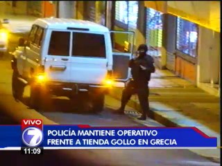 Autoridades negocian con asaltantes que mantienen retenido a gerente de tienda en Grecia