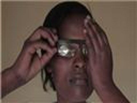 نظارة طبية رخيصة التكاليف يمكن تكييفها حسب الحاجة