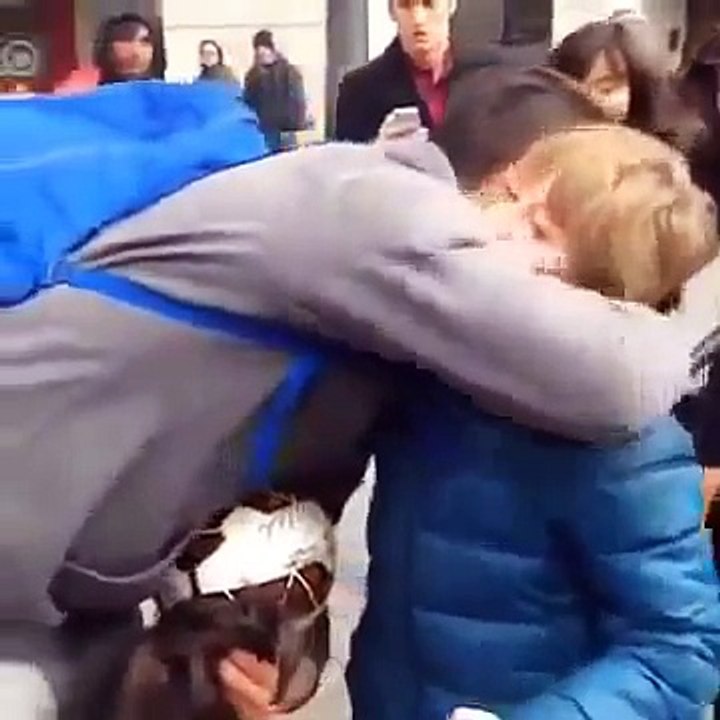 Cristiano Ronaldo se disfraza de indigente dio una sorpresa a un niño en las calles de Madrid