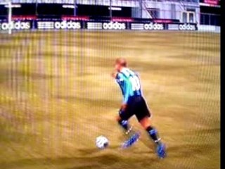 Adriano lucarne opposée !!! by Khasof93