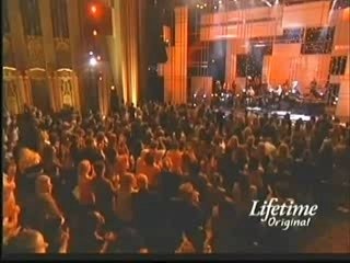 Kelly Clarkson - Miss Independant