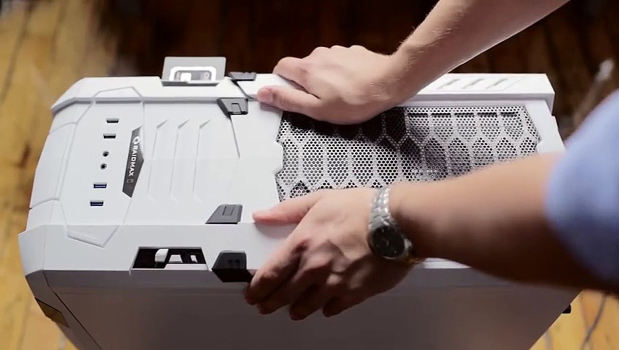 Raidmax Vampire Winterfall Full Tower Case Review