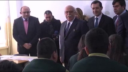 Bakan Avcı Karne Dağıttı