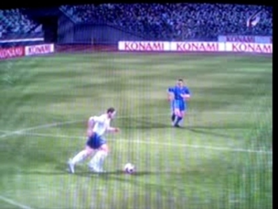 Beckam belle frappe en pleine lucarne !!