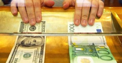 Euro Dolar Karşısında 11 Yılın En Büyük Kaybını Yaşadı