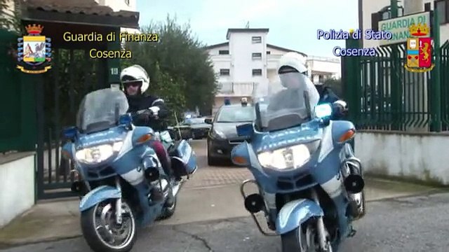 Cosenza - Neonato lasciato morire per incassare premio assicurativo, 7 arresti (22.01.15)