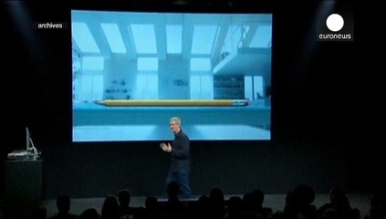 Dollármilliókat keresnek az Apple vezetői az iPhone jogán