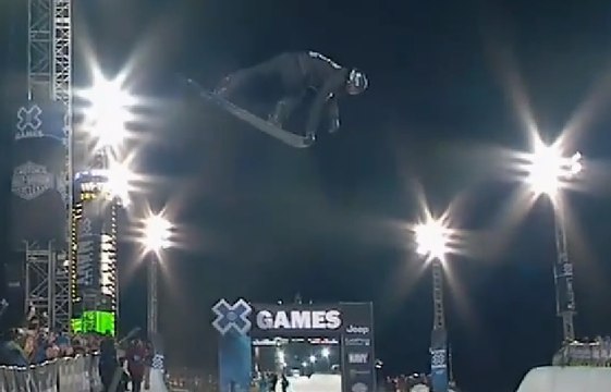 Shaun White Goes BIG in Snowboard SuperPipe