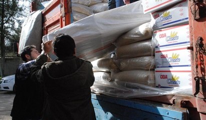 Kamyon kasasında 42 bin 500 paket kaçak sigara