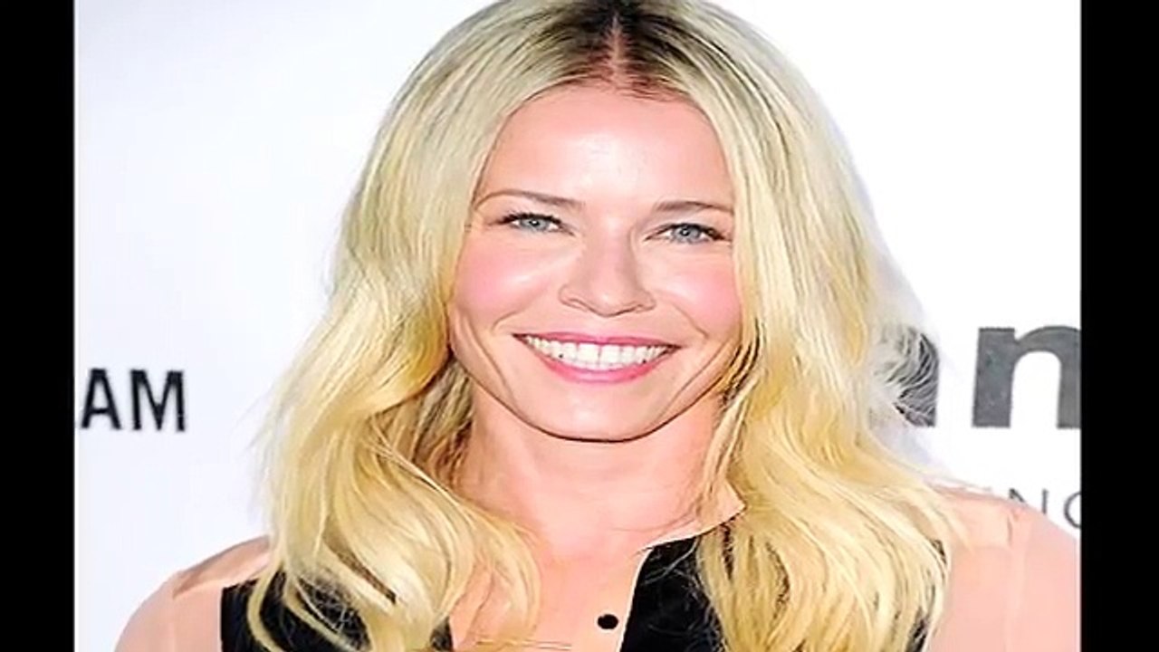 Chelsea Handler Topless - Mocks Vladimir Putin