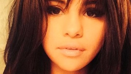 Selena Gomez SHORT NEW Haircut | New Instagram Selfie