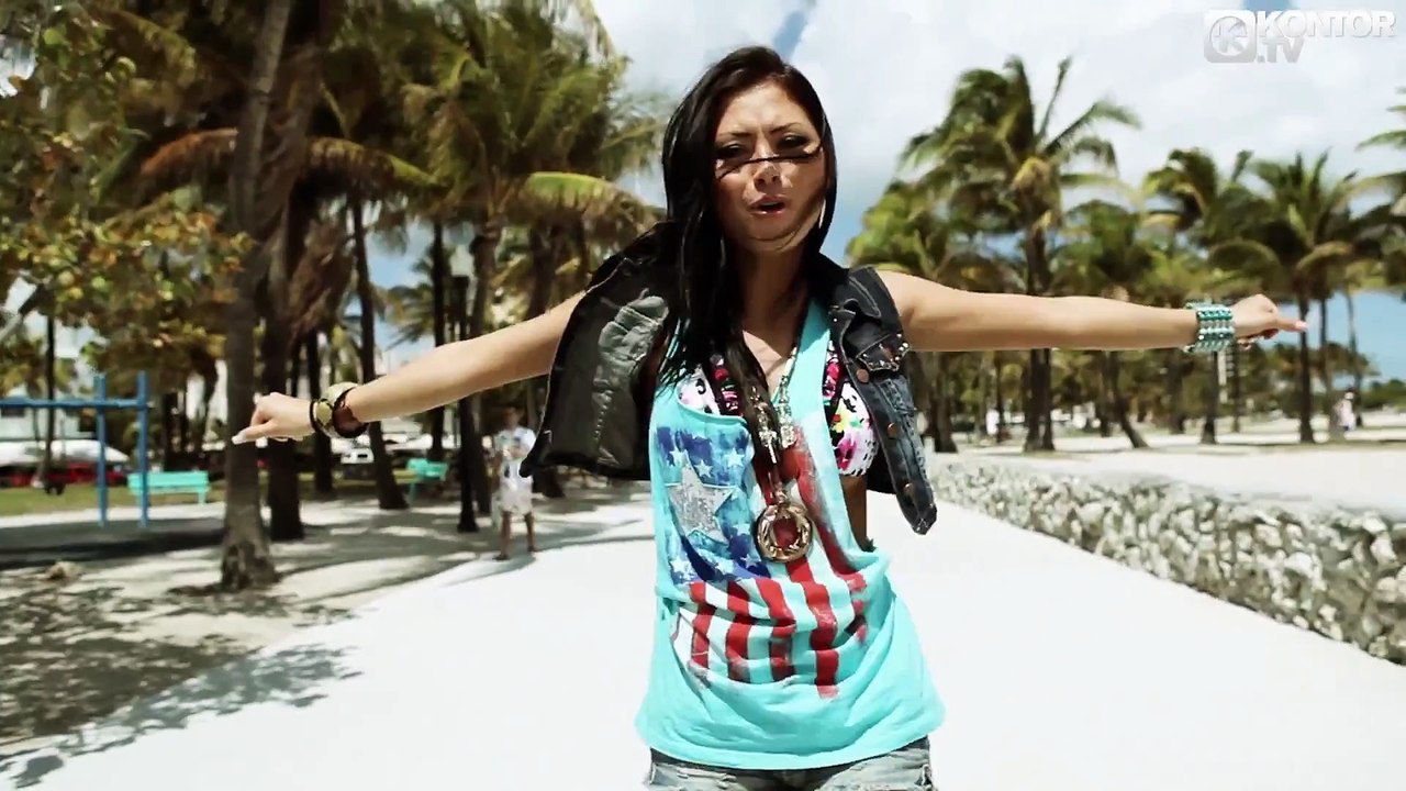 Bodybangers feat. Victoria Kern - Gimme More 1080p