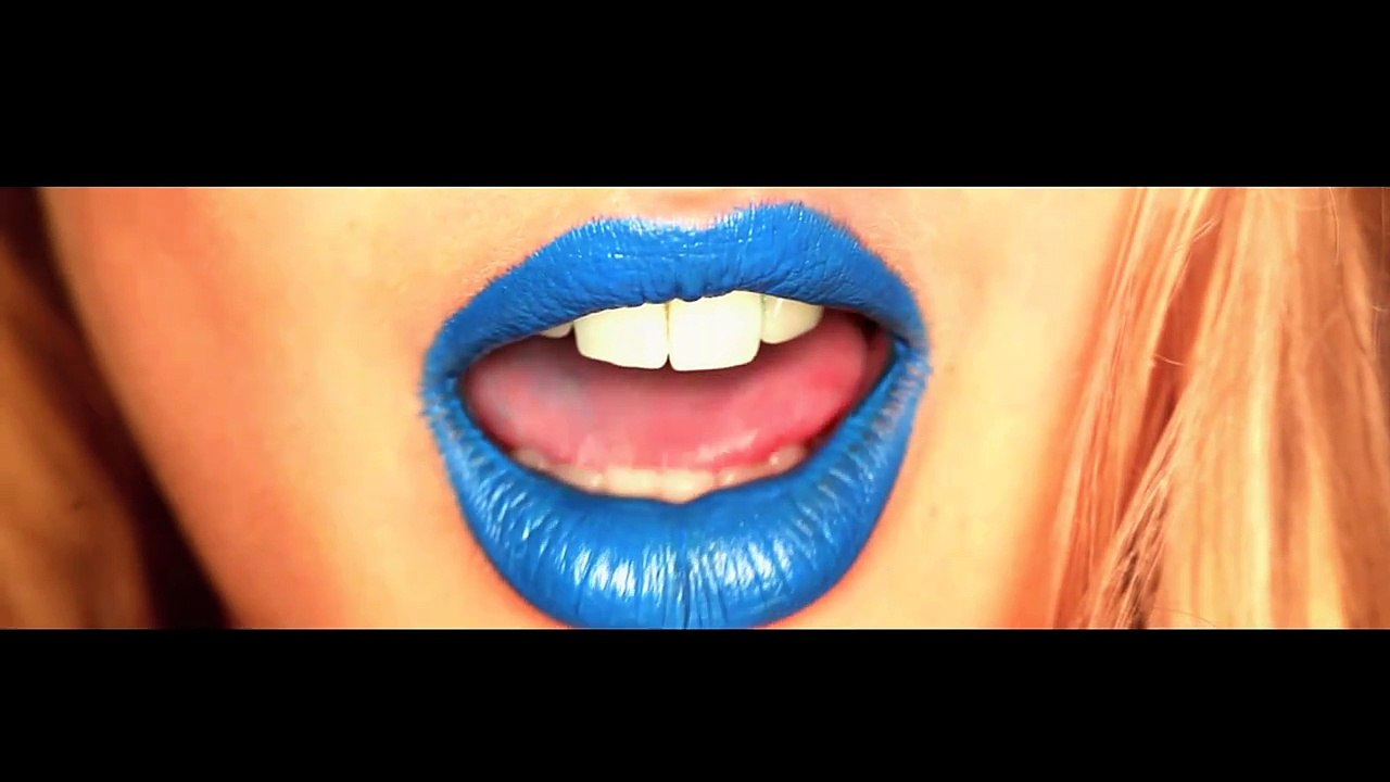 Cedric Gervais feat. Maria Matto - Leave Me Alone. 2010. (HD) 1280x720