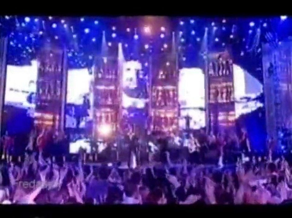 TOM JONES - BLACK BETTY - THE BRITS 2003