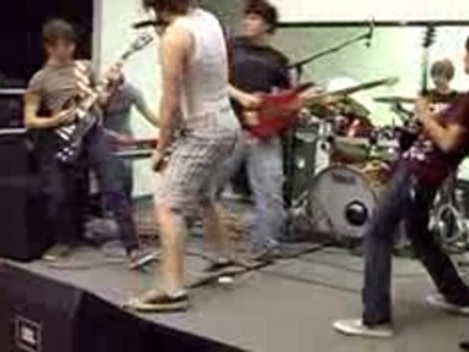 Naked giraffe