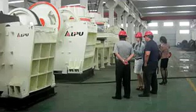 Jaw crusher for mineral crushing-LIPU