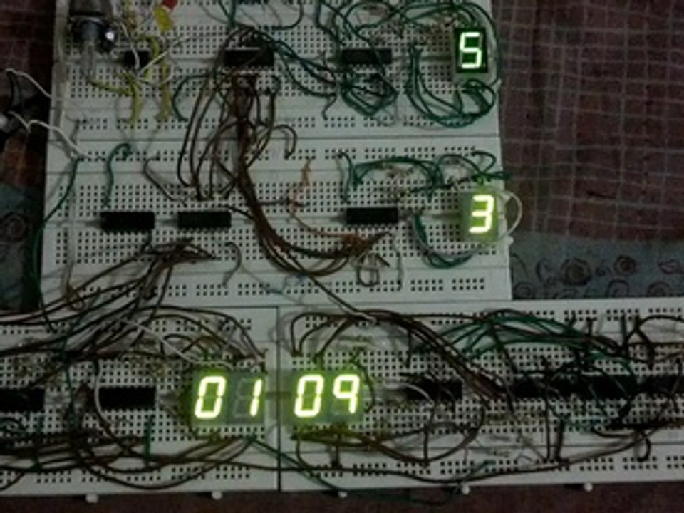 Digital clock without using micro-controller