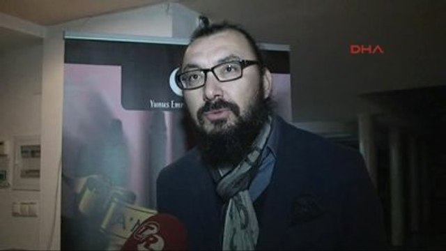 Kosova'da Sahne Alan Amak-ı Hayal Oyununda Elektrikler Kesilince?