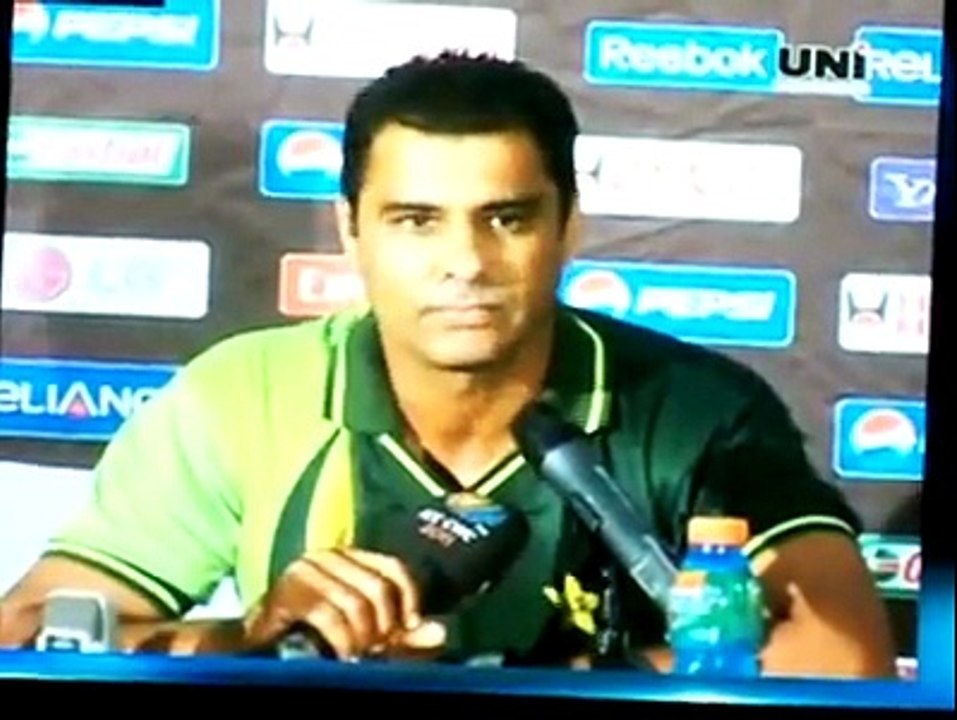 Waqar Younis funny Reply to Kamran Akmal and Michael Jackson Comparison