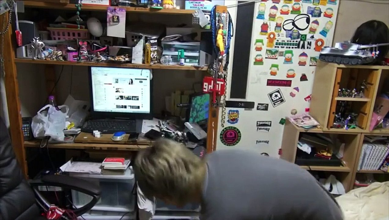 朝も余裕!ベッドから降りて走る目覚まし時計! ナンダクロッキー
