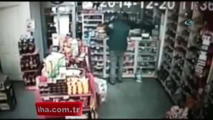 Sigara Hırsızı Yakayı Ele Verdi
