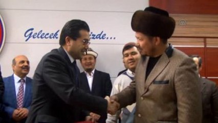 Kırgızistan'da Mahalli Din Görevlilerine Eğitim