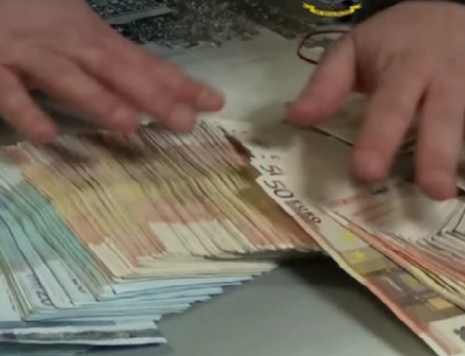 Roma - Sgominata organizzazione che gestiva lo spaccio nella periferia sud della capitale (24.01.15)