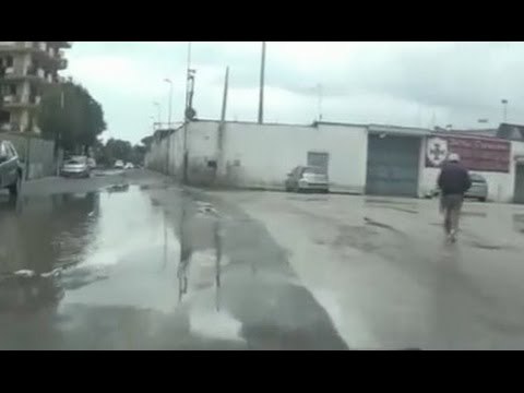 Aversa (CE) - Via Caruso, una strada dimenticata: protestano residenti (24.01.15)