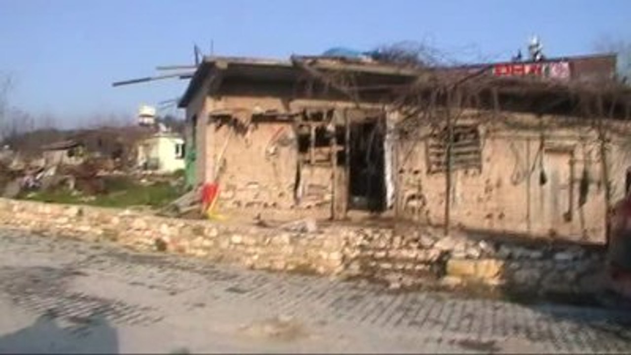 Yayladağı Üzerine Benzin Döken Kadın Kendini Yaktı