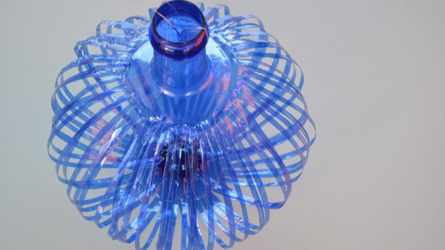 Lampara globo push con materiales reciclados. 1ª Parte