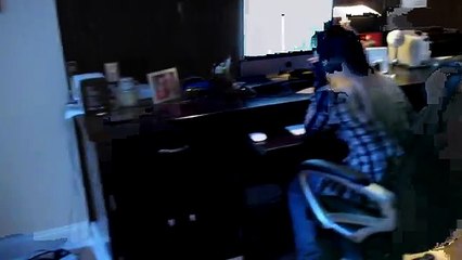 SURPRISE HAIRCUT ON GIRLFRIEND - PRANKVSPRANK