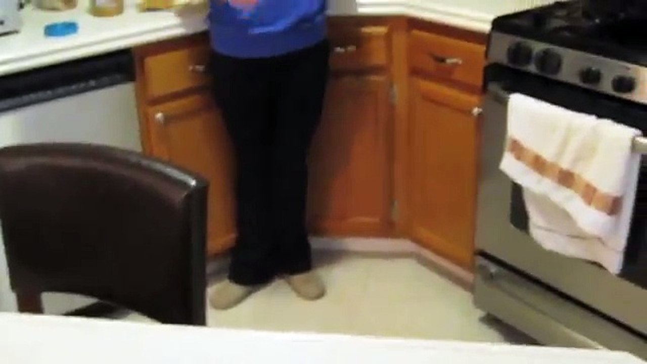 Boyfriend Pranked With Spider - PRANKVSPRANK