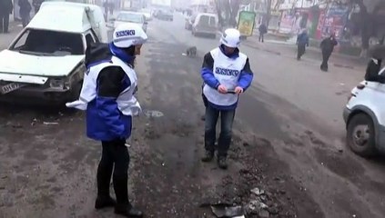 Ukraine : le port de Marioupol touché par des bombardements