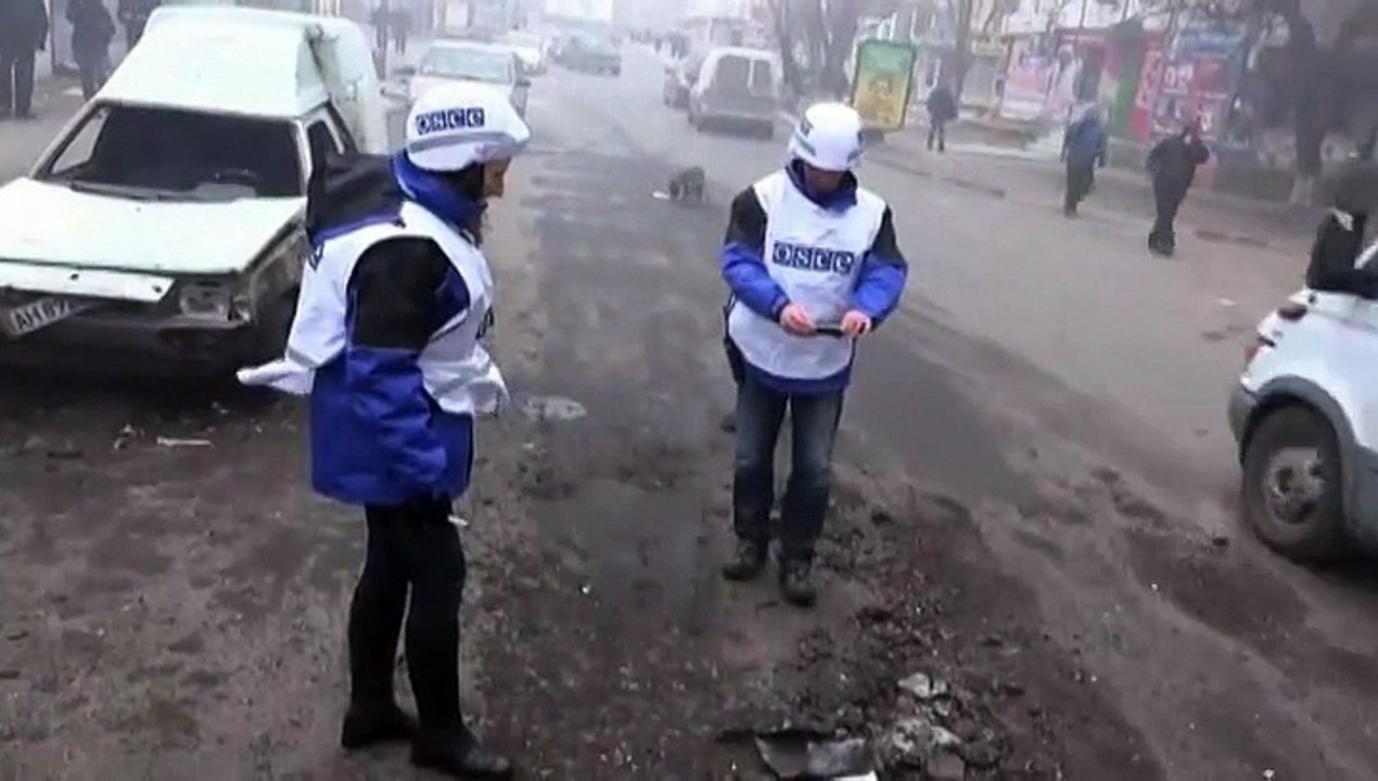 Ukraine : le port de Marioupol touché par des bombardements